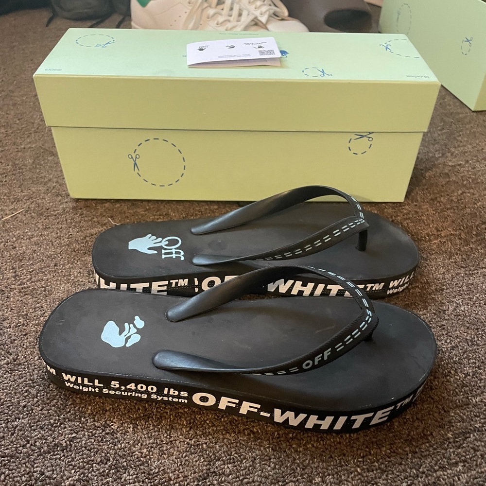 Off White Flip flops